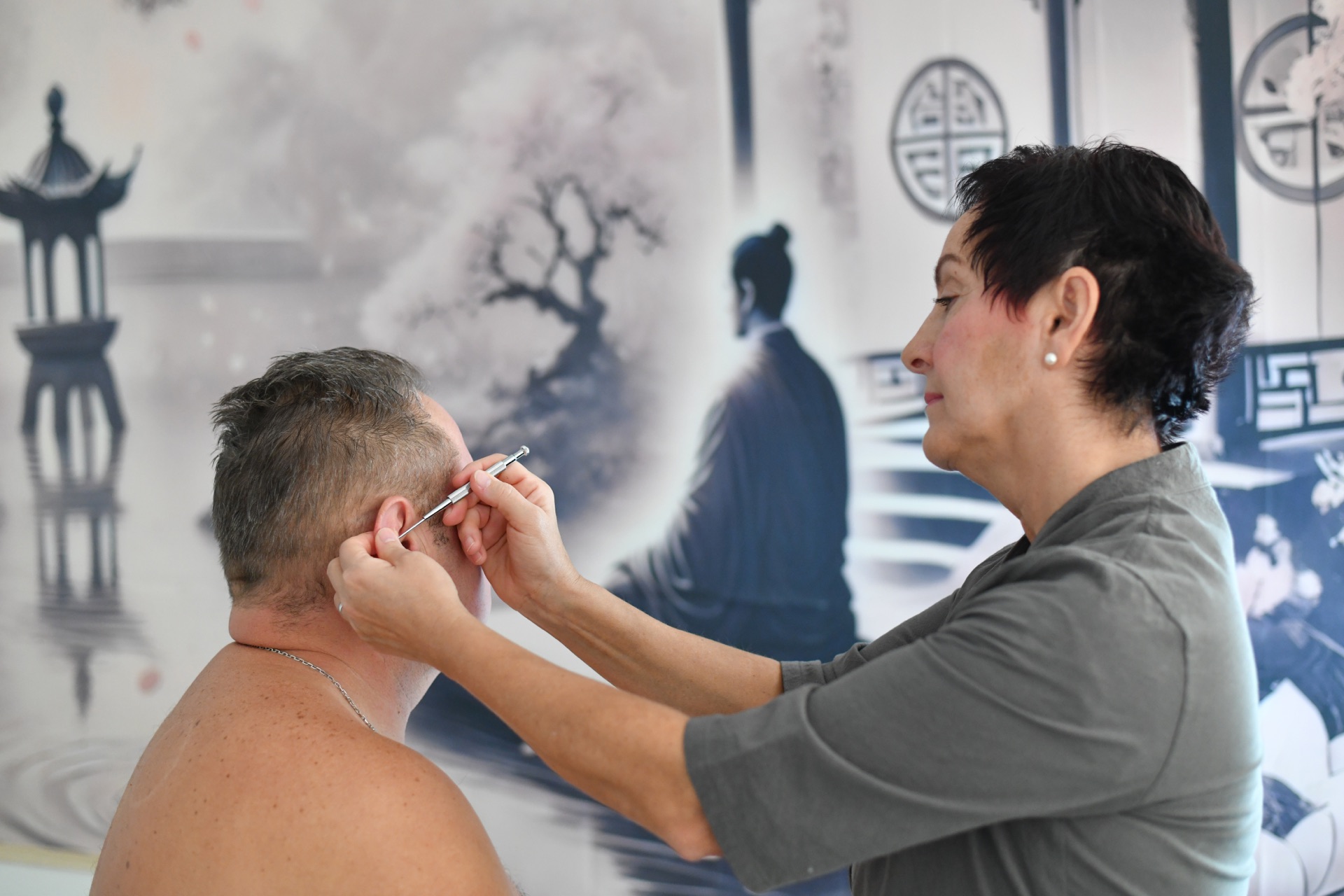 Aurikuloterapia - aplikácia